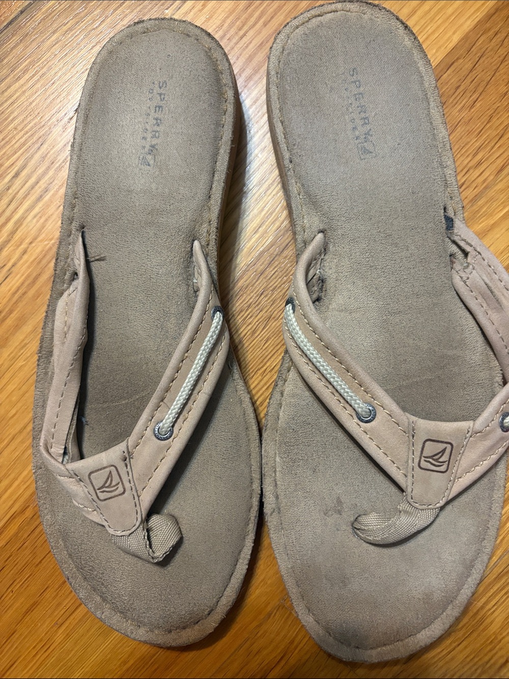 Sperry Beige Suede Thong Sandals